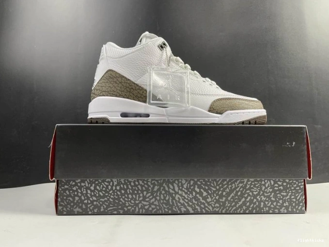 Air 3 (2018) Jordan Retro Mocha 136064-122 0813
